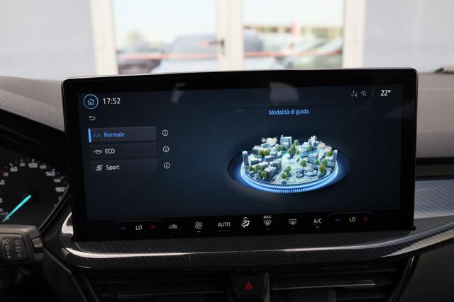 FORD Focus usata, con Sensori di parcheggio anteriori