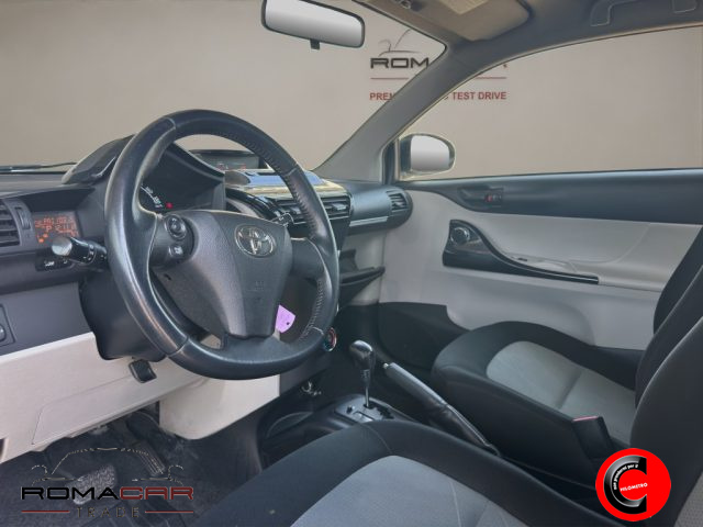 TOYOTA iQ usata, con Controllo trazione