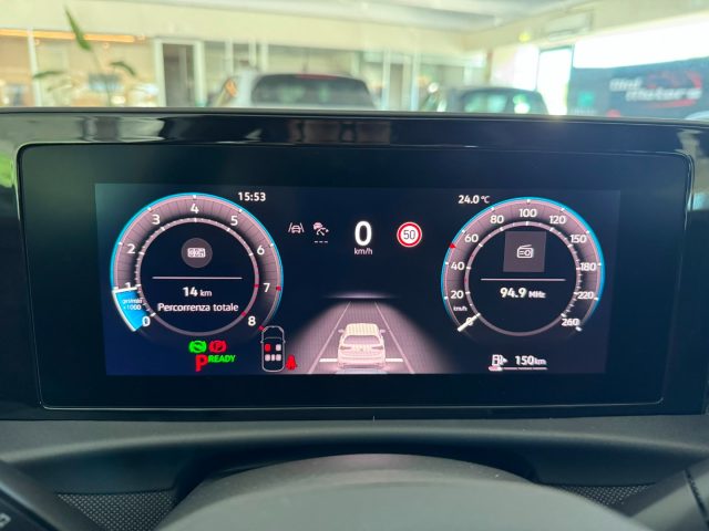 VOLKSWAGEN T-Roc usata, con USB