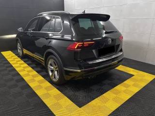 VOLKSWAGEN Tiguan usata, con Autoradio