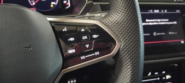 VOLKSWAGEN Tiguan usata, con Airbag testa