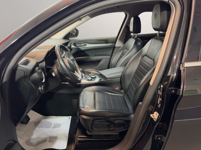 ALFA ROMEO Stelvio usata, con Controllo automatico clima