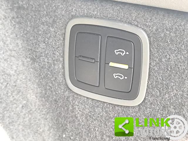 PORSCHE Macan usata, con Touch screen
