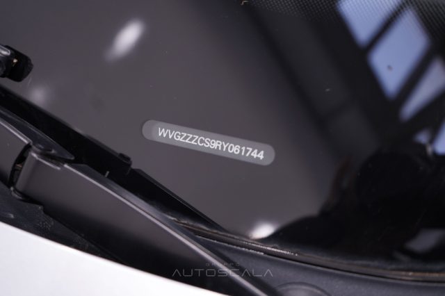 VOLKSWAGEN Taigo usata, con Apple CarPlay