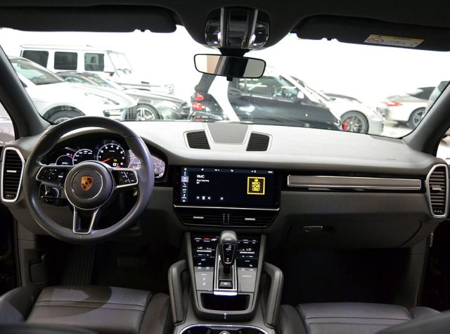 PORSCHE Cayenne usata, con Cerchi in lega