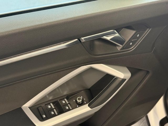 AUDI Q3 usata, con Specchietti laterali elettrici