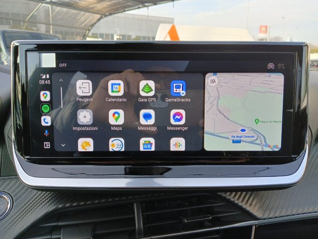 PEUGEOT 2008 usata, con Controllo automatico clima