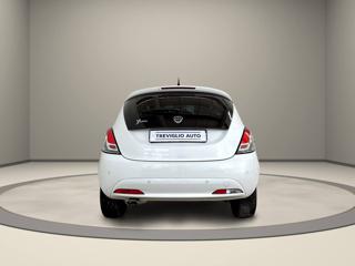 LANCIA Ypsilon usata, con Autoradio