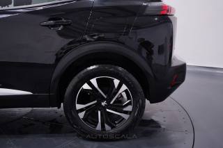 PEUGEOT 2008 usata, con Fari LED