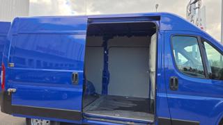 PEUGEOT Boxer usata, con Climatizzatore