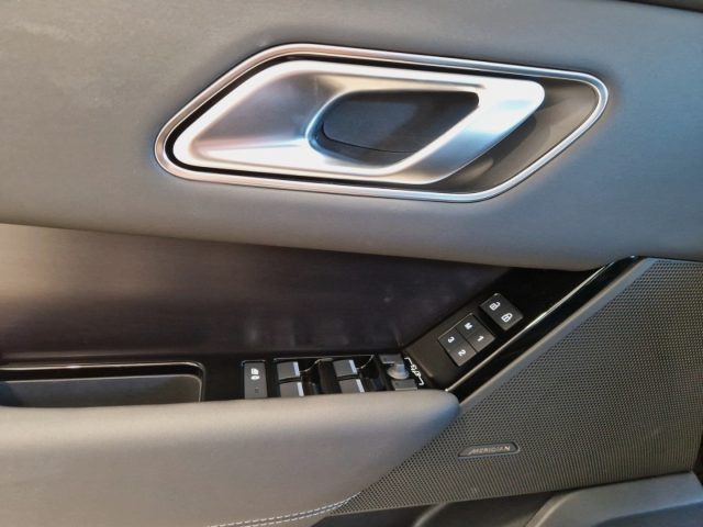 LAND ROVER Range Rover Velar usata, con Portellone posteriore elettrico
