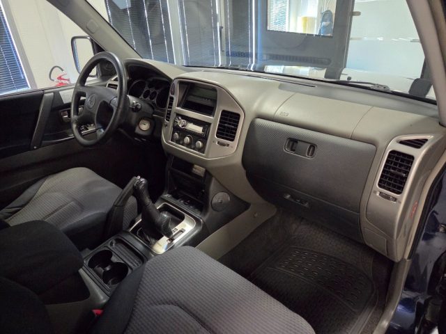 MITSUBISHI Pajero usata, con Fendinebbia
