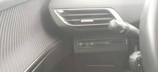 PEUGEOT 3008 usata, con Apple CarPlay