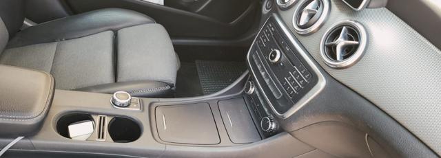 MERCEDES-BENZ GLA 180 usata, con Vetri oscurati