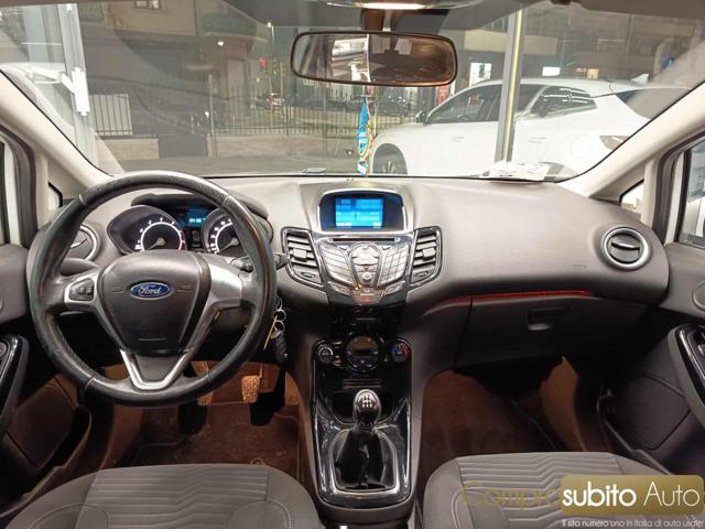 FORD Fiesta usata, con Servosterzo