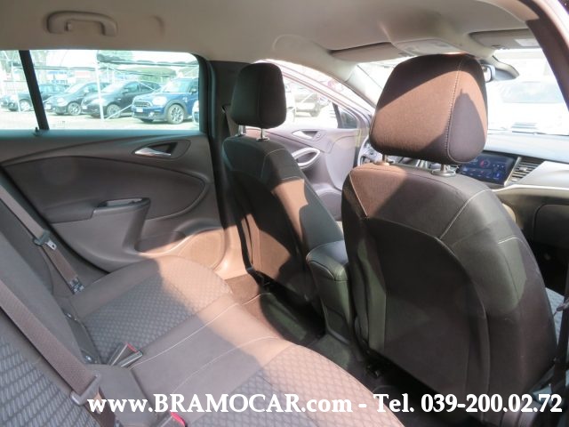 OPEL Astra usata, con MP3