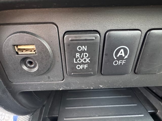 MITSUBISHI L200 usata, con Servosterzo