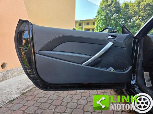 PEUGEOT RCZ usata, con USB