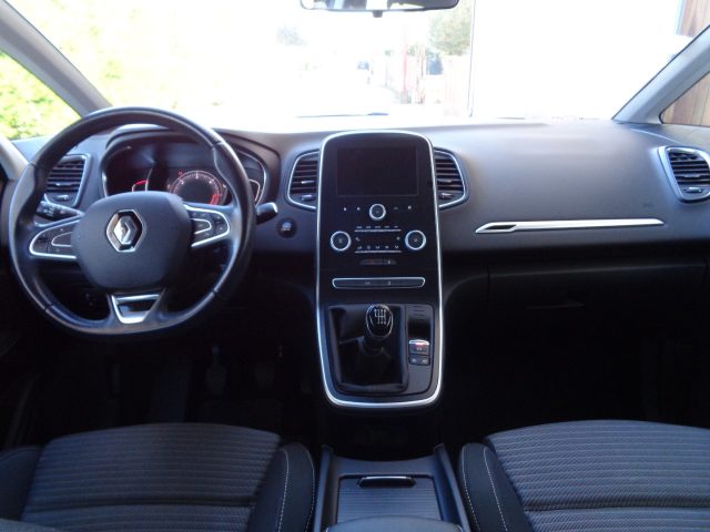 RENAULT Grand Scenic usata, con Cruise Control