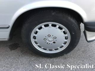 MERCEDES-BENZ SL 560 usata 69
