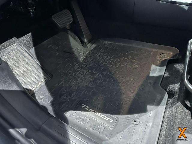 HYUNDAI Tucson usata, con Airbag testa