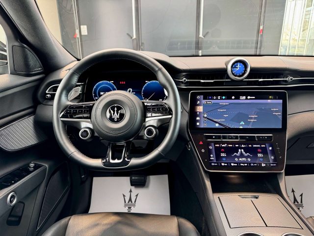 MASERATI Grecale usata, con Volante in pelle