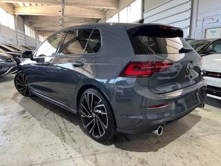 VOLKSWAGEN Golf usata, con Autoradio