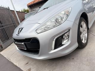 PEUGEOT 308 usata, con Boardcomputer
