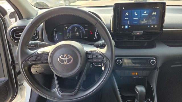 TOYOTA Yaris usata, con Cruise Control