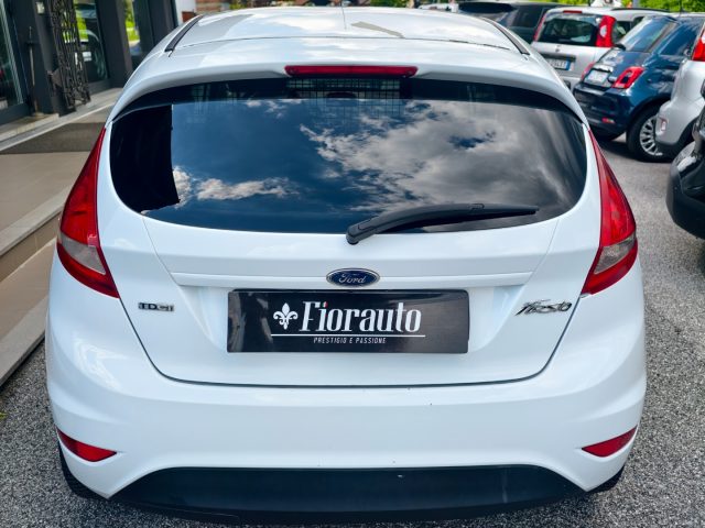 FORD Fiesta usata, con Autoradio