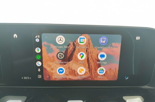 MERCEDES-BENZ GLA 250 usata, con Fendinebbia