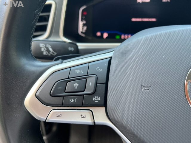 VOLKSWAGEN T-Roc usata 17