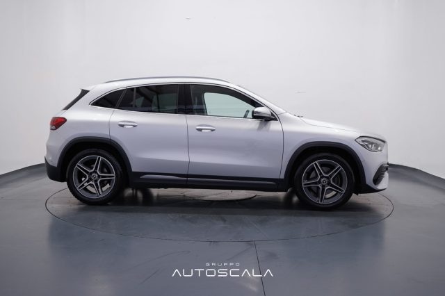 MERCEDES-BENZ GLA 200 usata, con Chiusura centralizzata