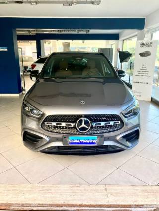MERCEDES-BENZ GLA 220 usata, con Airbag