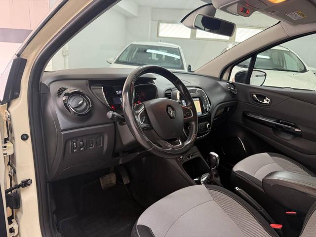 RENAULT Captur usata, con Autoradio
