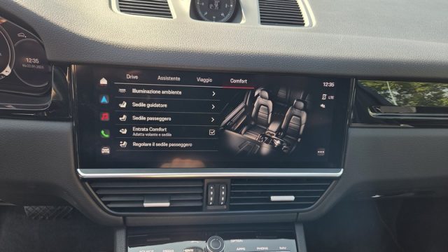 PORSCHE Cayenne usata, con Sensori di parcheggio posteriori