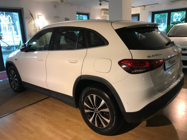 MERCEDES-BENZ GLA 250 usata, con Autoradio