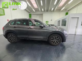 VOLKSWAGEN Tiguan usata, con Autoradio