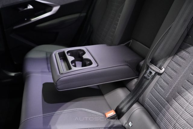 PEUGEOT 3008 usata, con Sensore di luce