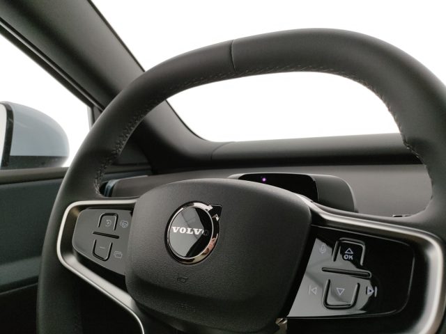 VOLVO EX30 usata, con Autoradio digitale