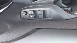 TOYOTA Yaris usata, con Fendinebbia