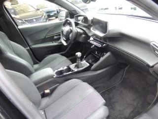 PEUGEOT 2008 usata, con Autoradio