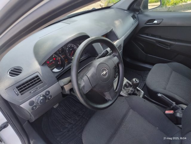 OPEL Astra usata, con Lettore CD