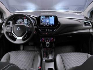 SUZUKI S-Cross usata, con Autoradio