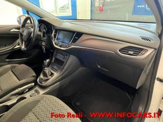 OPEL Astra usata, con Specchietti laterali elettrici