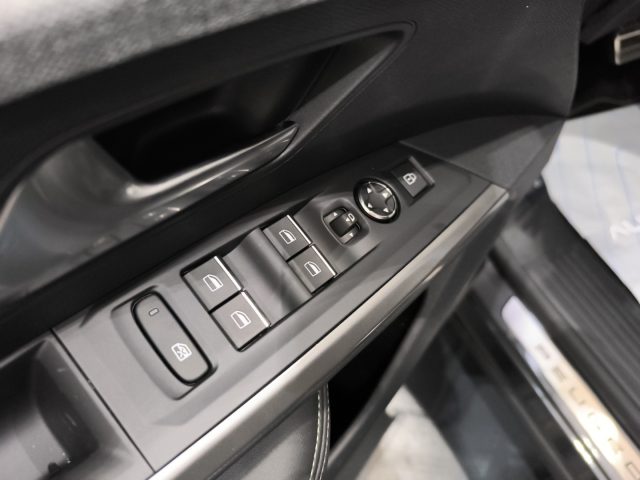 PEUGEOT 3008 usata, con Cruise Control