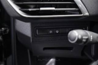 PEUGEOT 3008 usata, con Touch screen