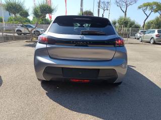 PEUGEOT 208 usata, con Autoradio