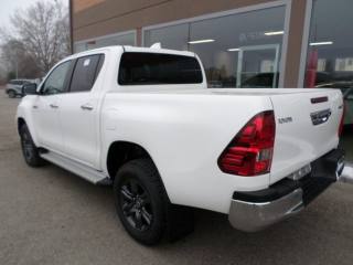 TOYOTA Hilux usata, con Autoradio