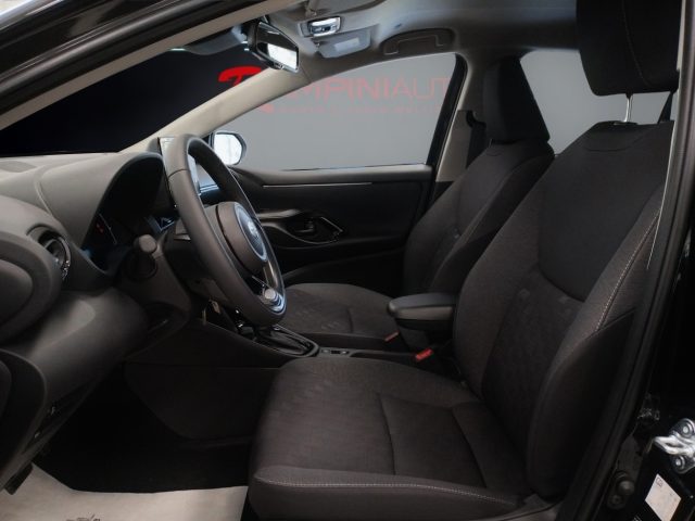 TOYOTA Yaris usata 14